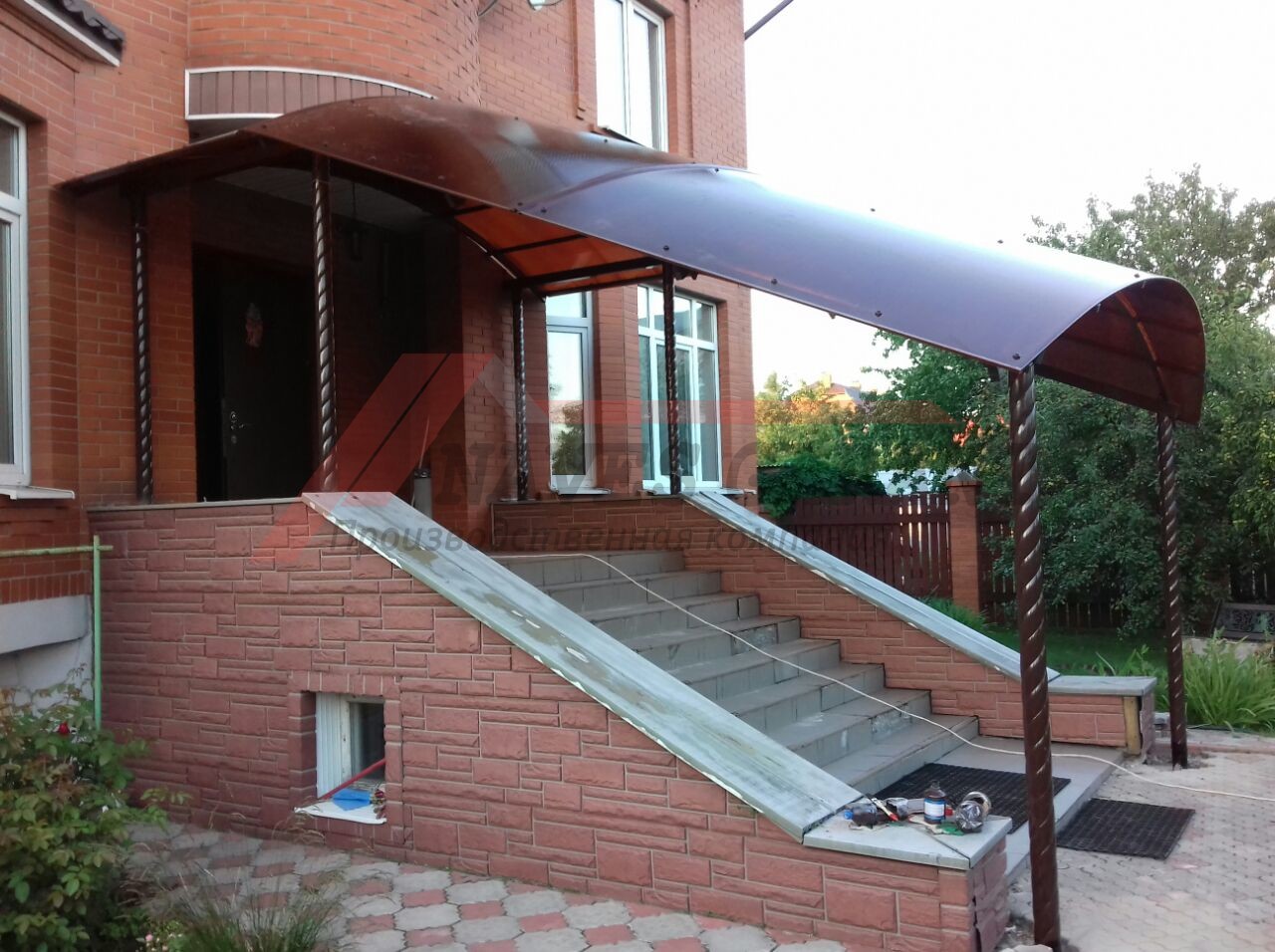 Навес Гарант - производство и монтаж навесов в Истре. IMG 20170722 WA0024 - Навес Гарант - производство и монтаж навесов в Истре.